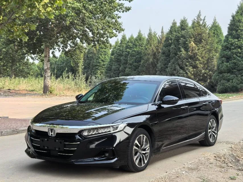 2022 Honda Accord Hybrid 2.0L Sharp Edition
