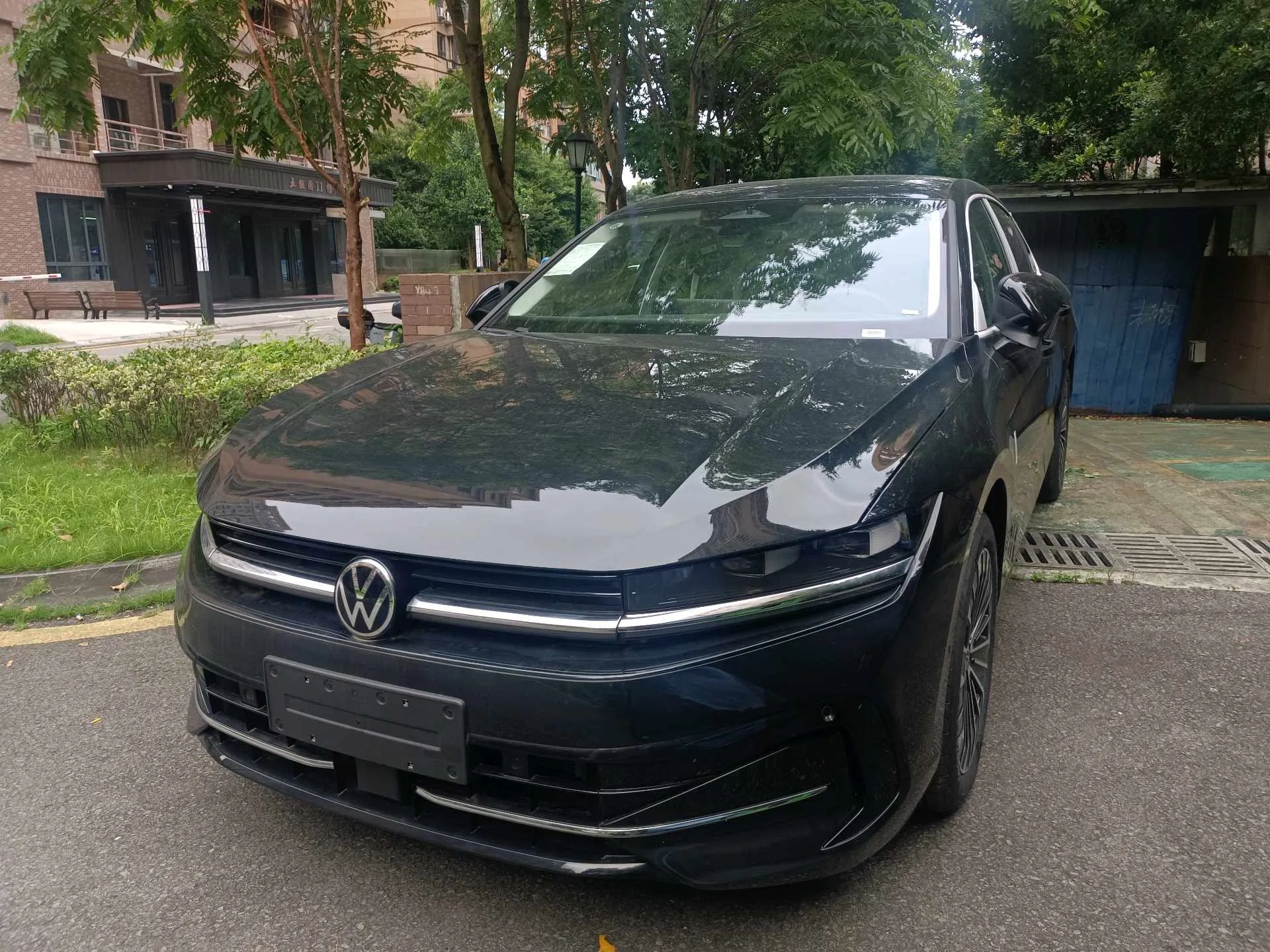 Volkswagen 2024 Magotan 2.0TSI 380TSI Premium Edition with Magotan Package (Automatic Transmission)