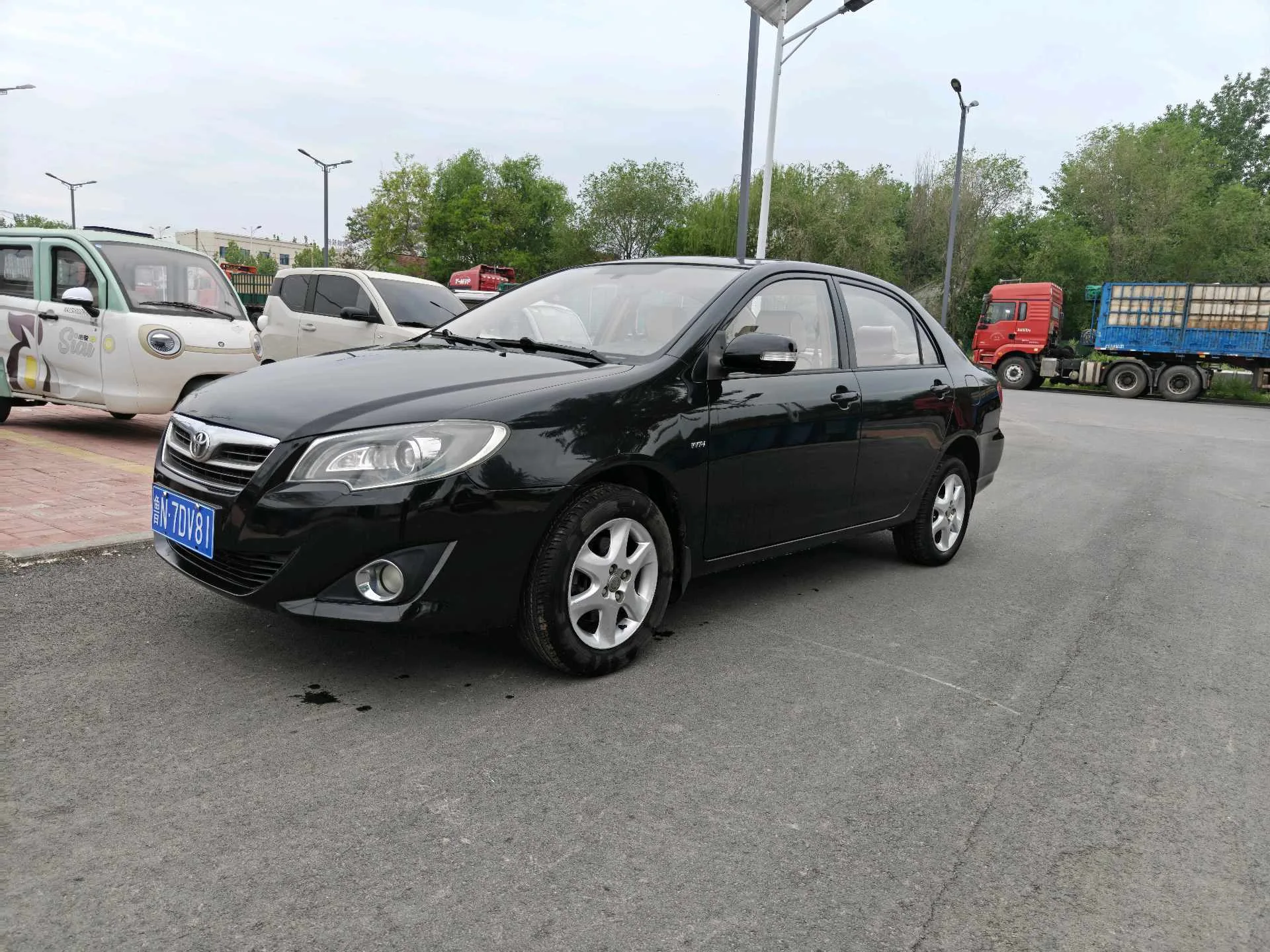 Hyundai Elantra 2013 1.6L Automatic Luxury Edition
