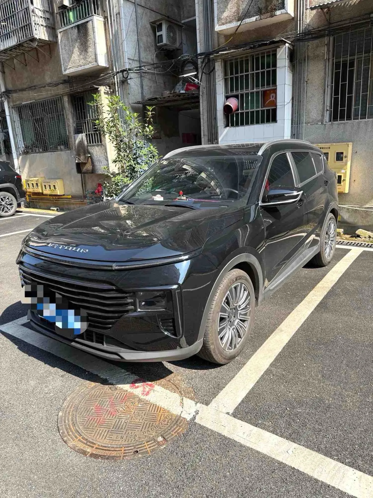 Jietu 2025 X70 PLUS 1.5T Elite Edition 5-Seater Automatic Transmission