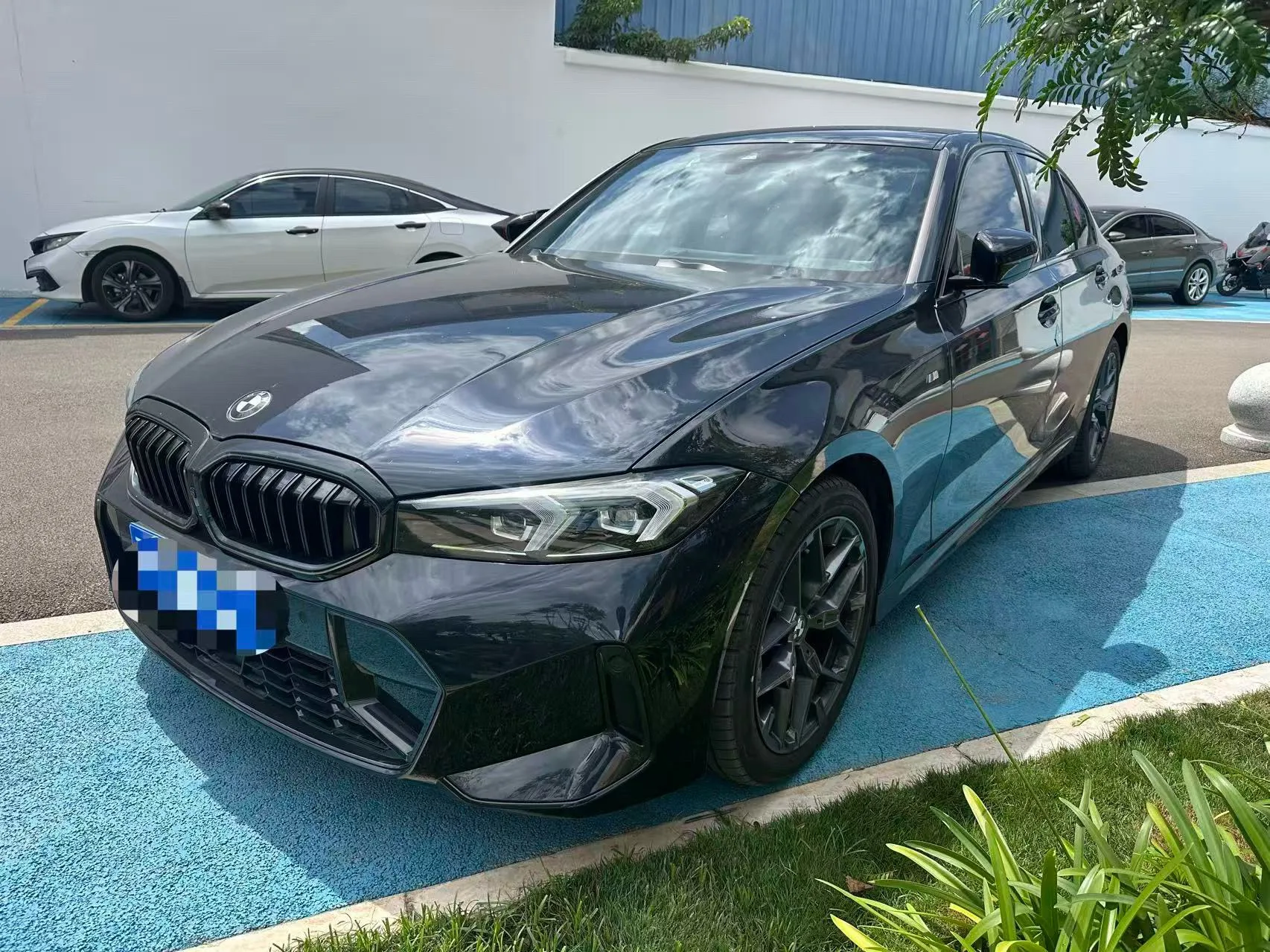 2025 BMW 3 Series 330i 2.0T M Sport Shadow Edition Automatic