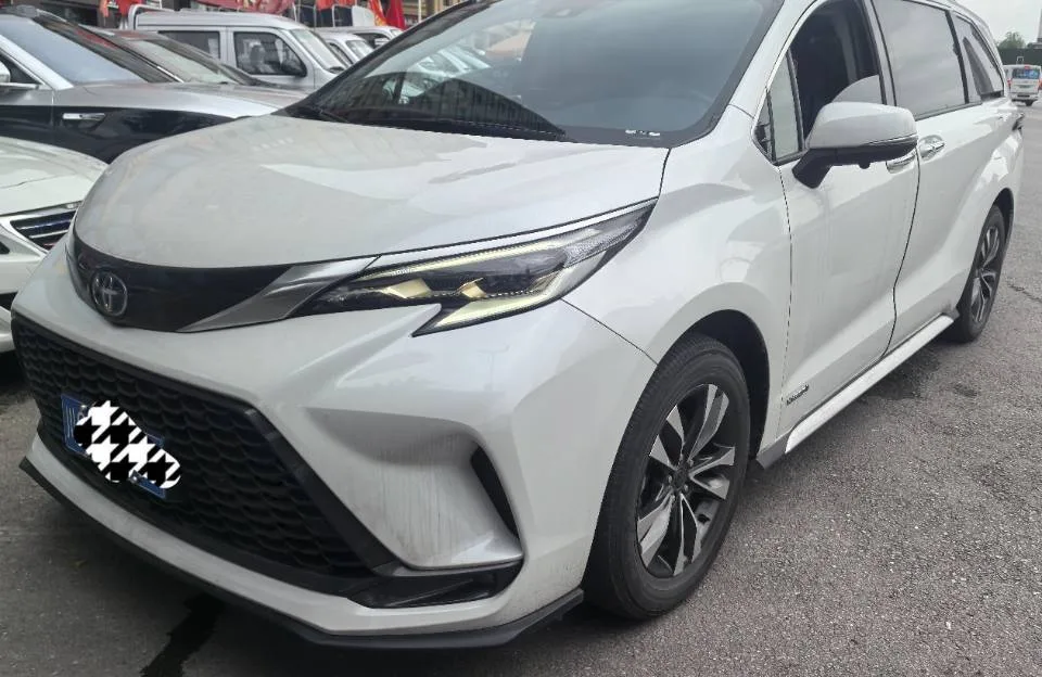 Gravia 2022 2.5L Hybrid Luxury Edition