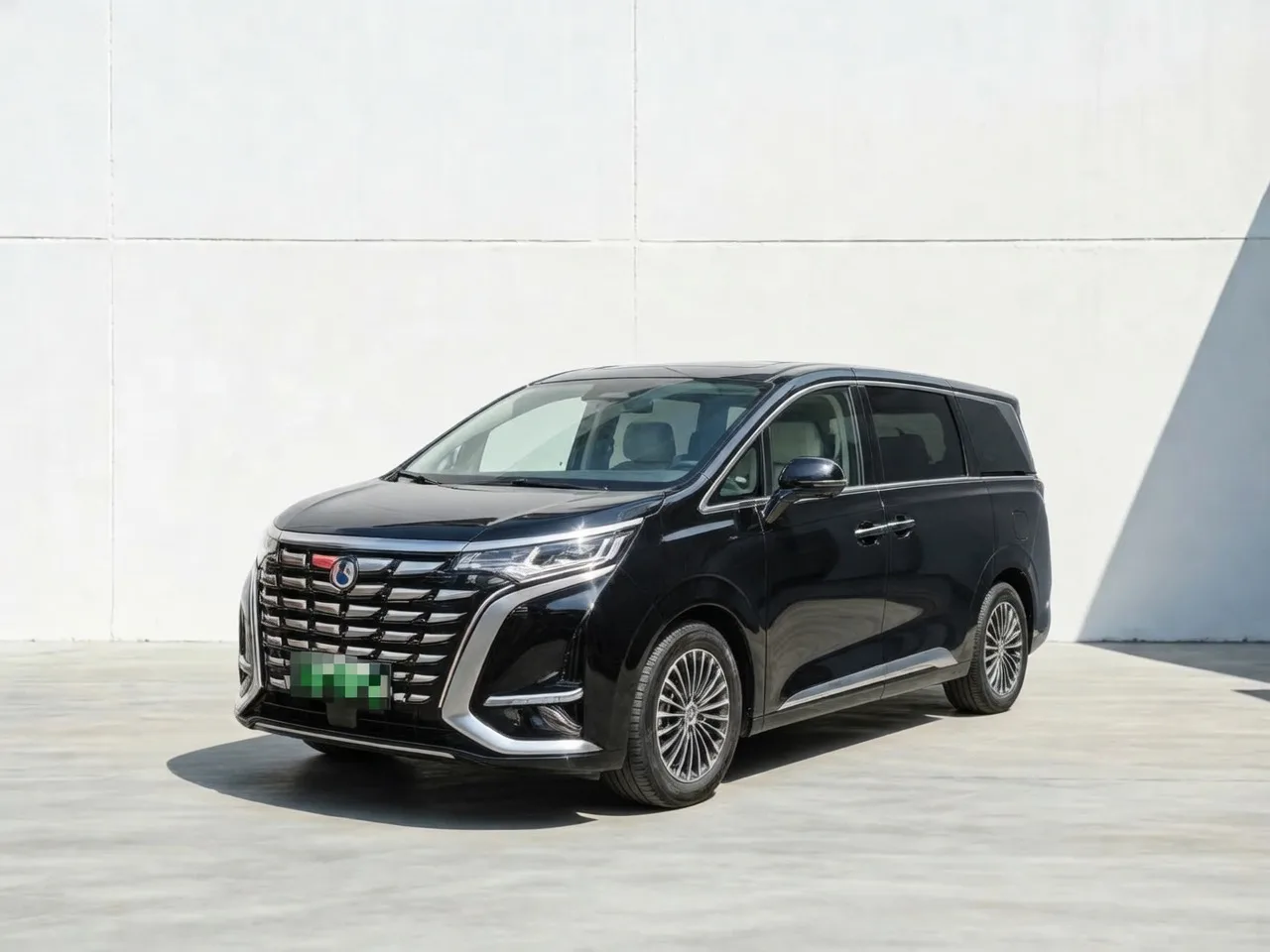 Denza D9 2024 DM-i 980 4WD Premium Edition