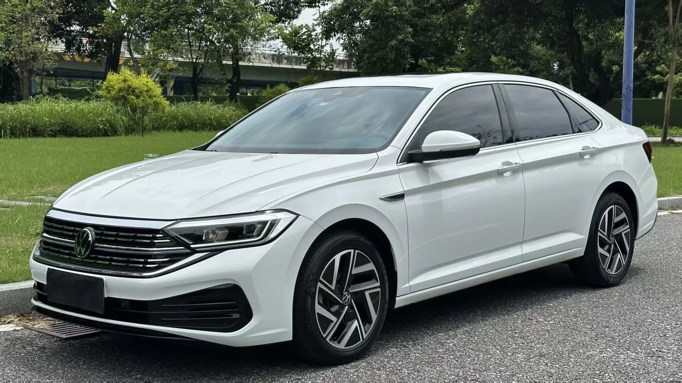 Volkswagen 2024 Sagitar 1.5TSI 300TSI Beyond Edition Automatic