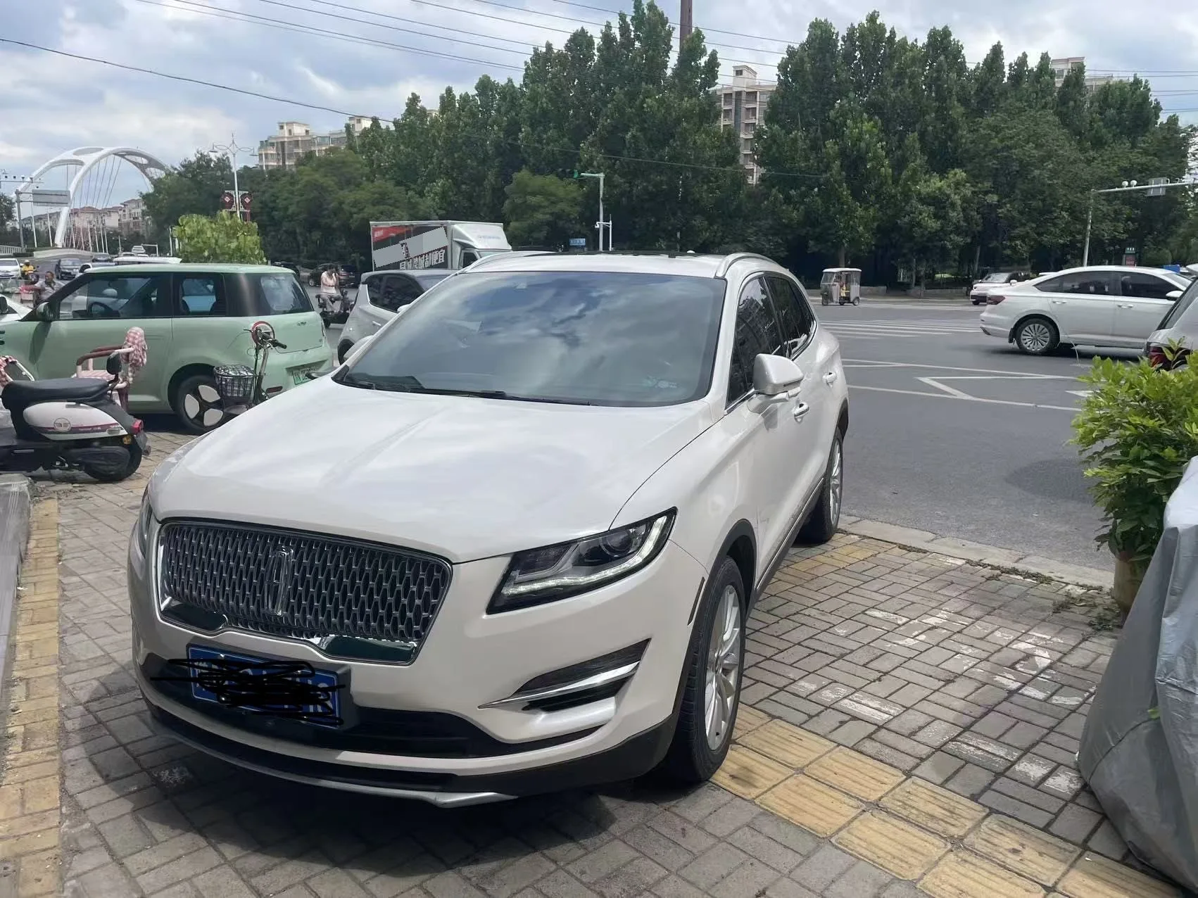 2019 Lincoln MKC 2.0T Front-Wheel Drive Premium Edition, National V Emission Standard