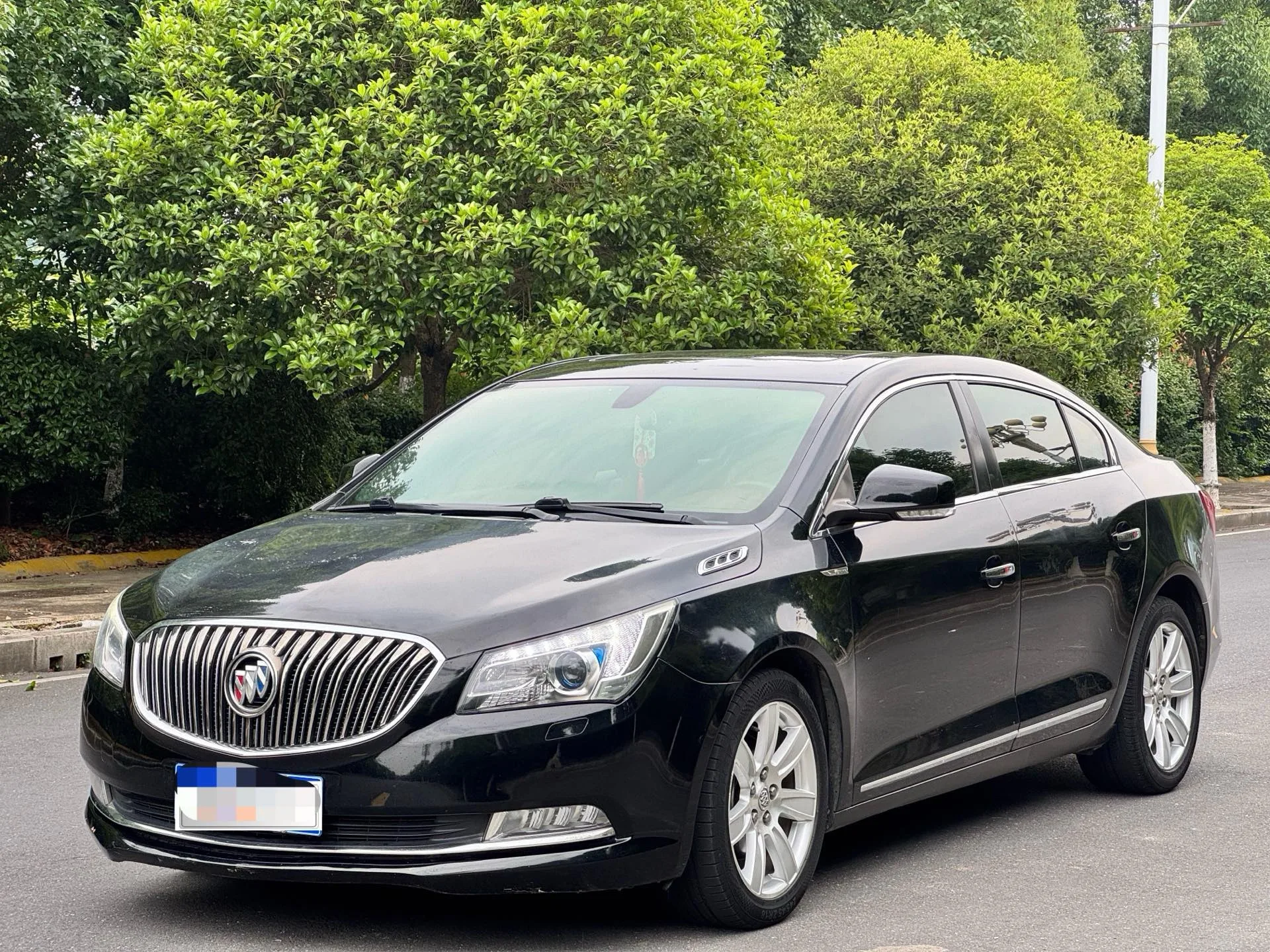 Buick 2026 LaCrosse 2.0T 28T Platinum Edition Automatic