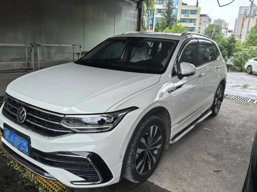 2022 Tiguan L 380TSI Automatic 4WD R-Line Premium Edition 7-Seater