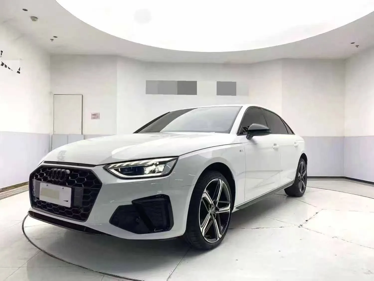 Audi 2024 A4L 2.0TFSI 40TFSI Fashion Dynamic Automatic