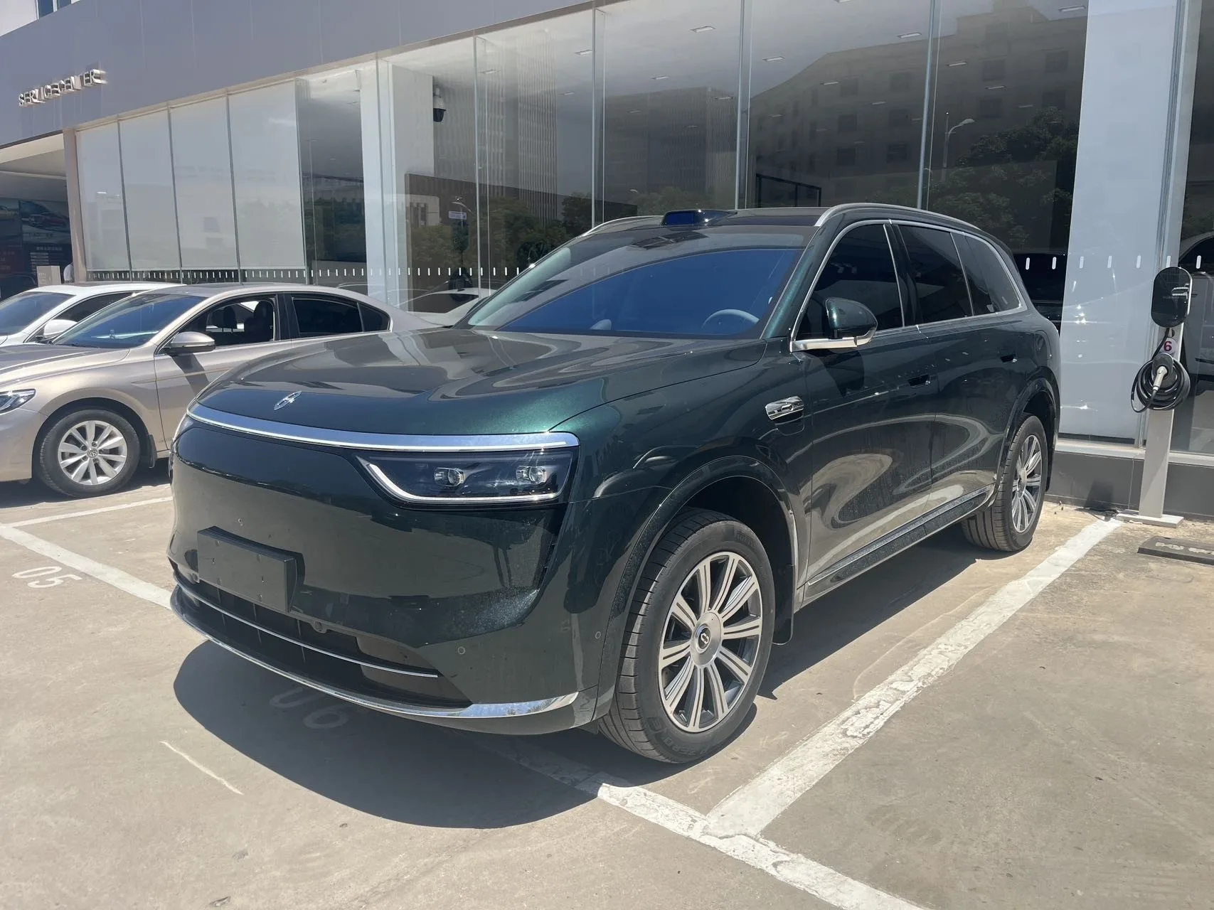 Wenjie M8 2025 Range Extended Max+ Version 53.4kWh 6-Seater