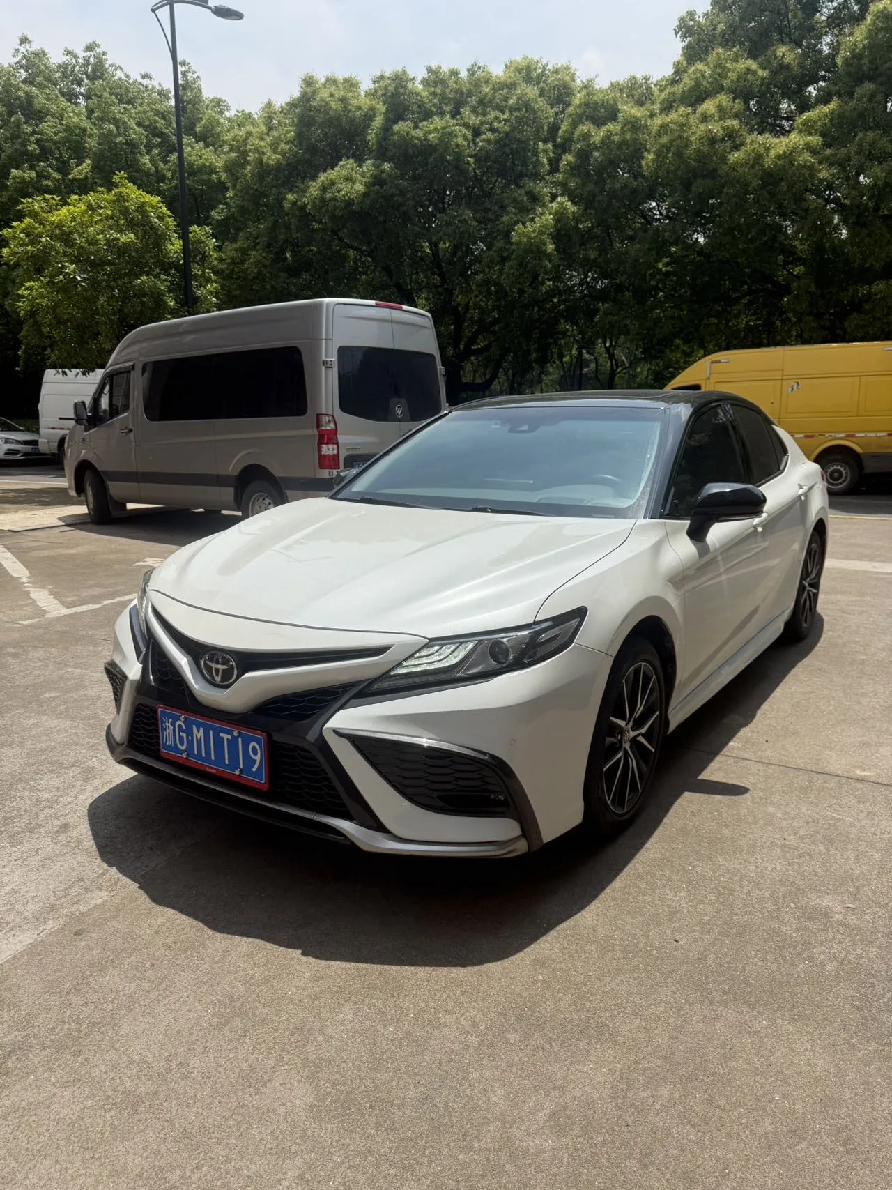 Camry 2022 2.0S Knight Edition