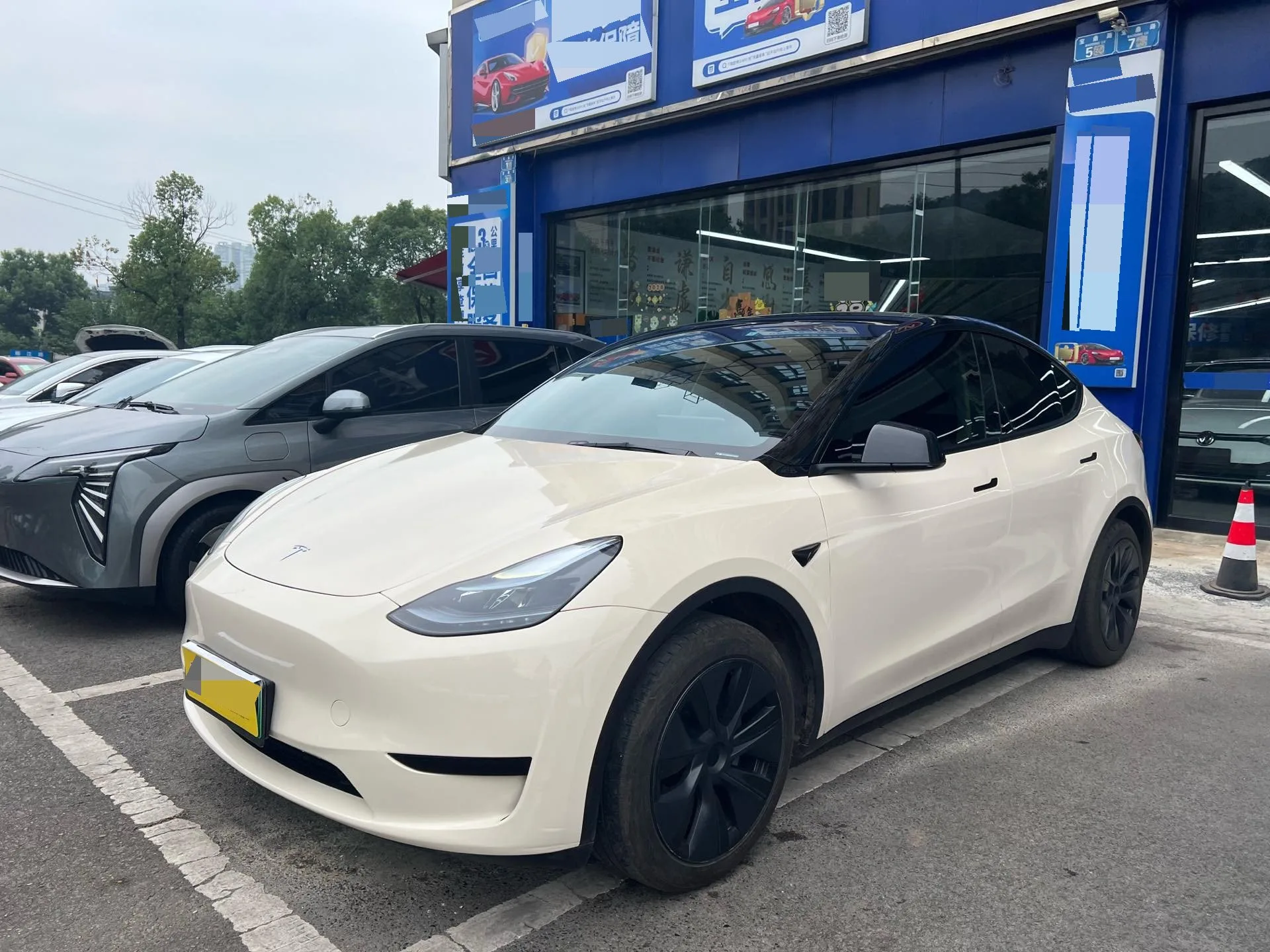 Model Y 2023 Rear-Wheel Drive