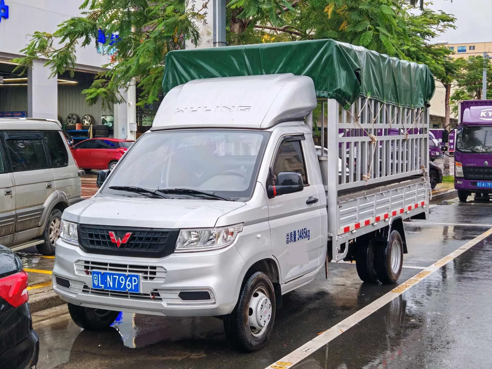 Wuling 2023 Rongguang New Card 2.0 Single Cab, Dual Rear Wheels, Comfort Edition, Manual Transmission
