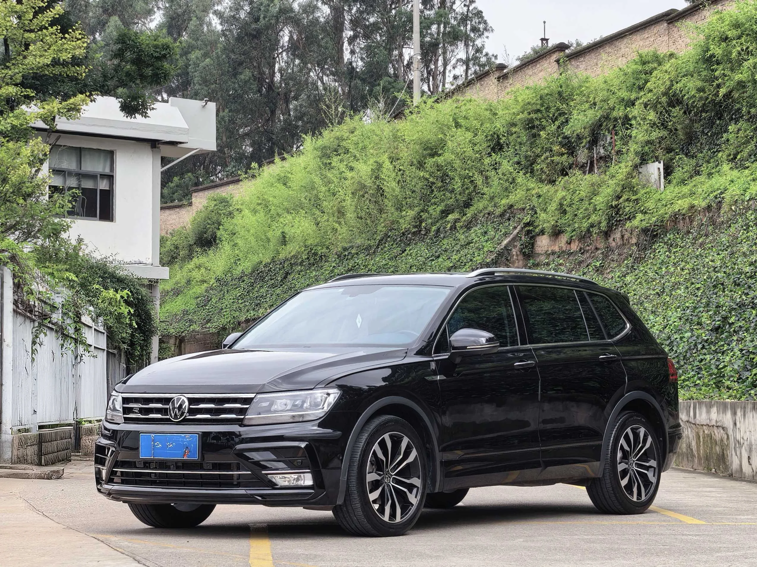 Tiguan L 2021 330TSI Automatic 2WD R-Line Premium Edition