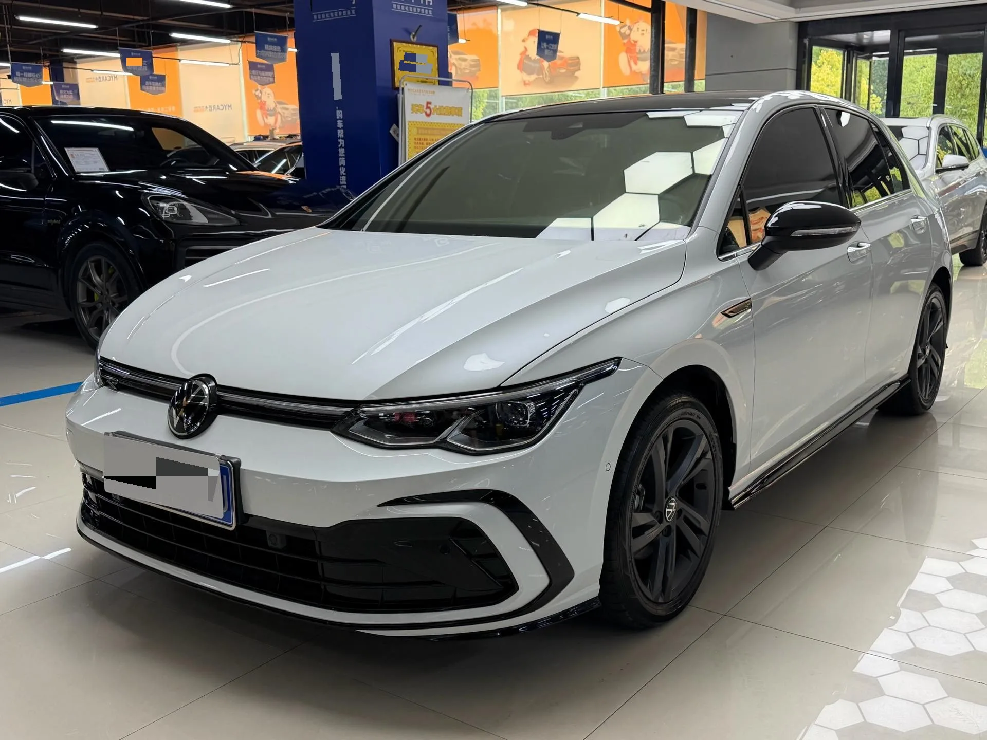 Volkswagen 2024 Golf 8 R-Line 1.4 TSI 280 PS 50th Anniversary Edition, Automatic Transmission