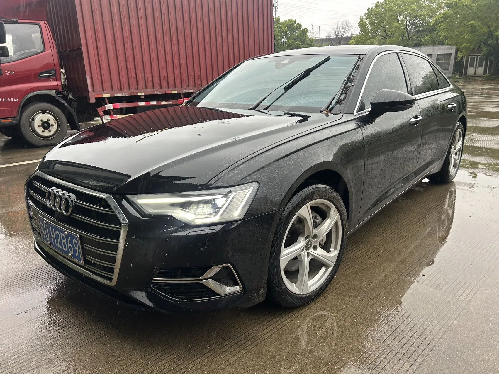 Audi 2023 A6L 2.0TFSI 45TFSI Quattro Premium Elegance (Facelift) Automatic Transmission