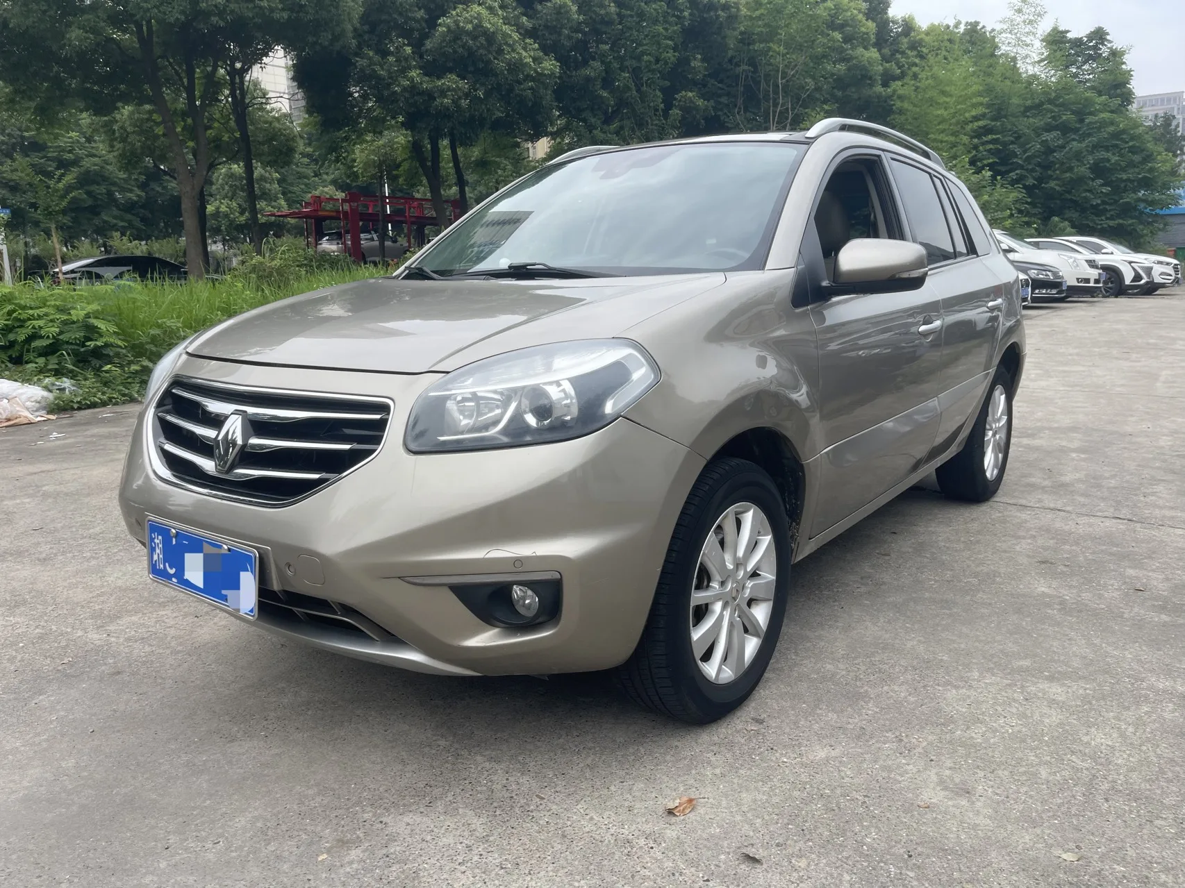 Koleos (Imported) 2013 Model Year 2.5L AWD Luxury Navigation Edition