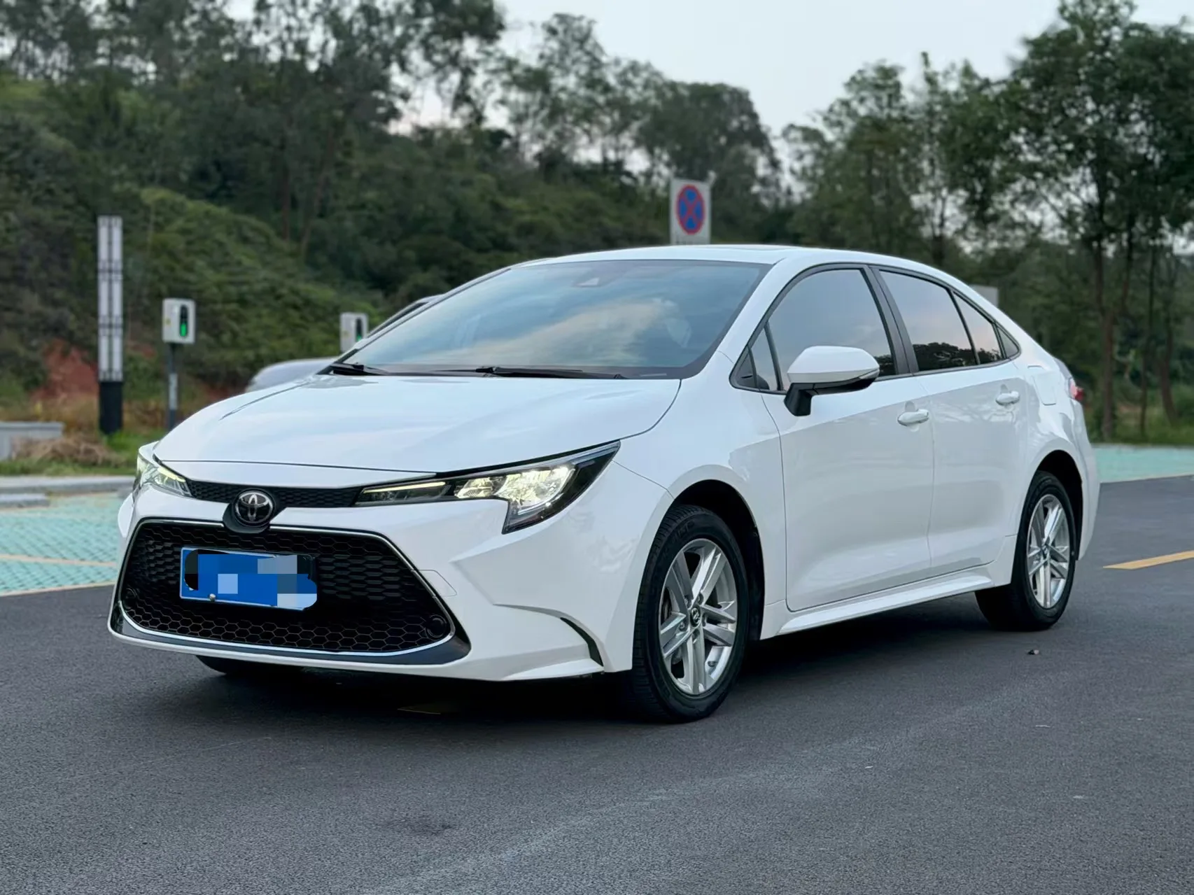Levin 2022 185T CVT Luxury Edition
