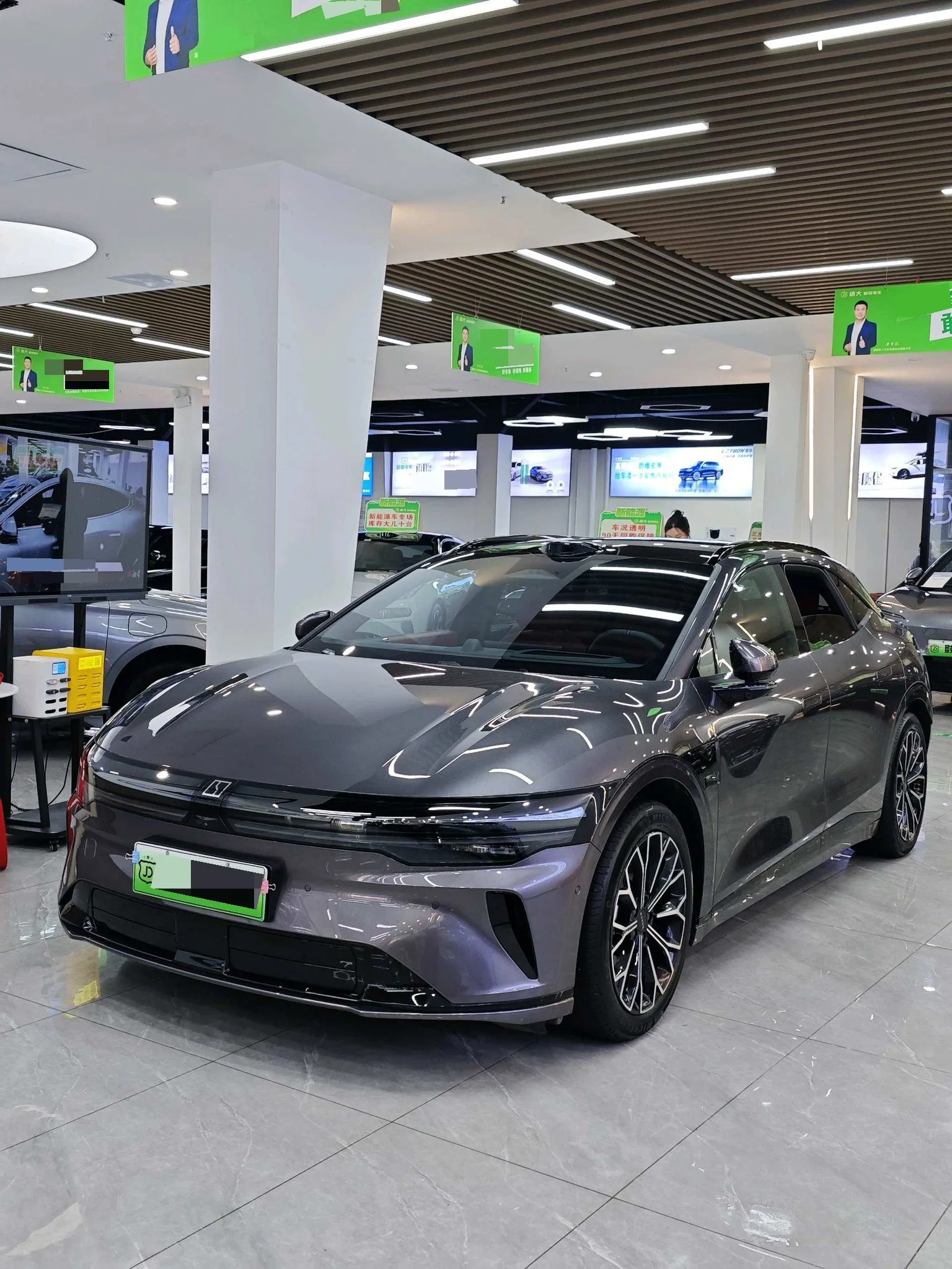 Zeekr 2025 Zeekr 007 GT Rear-Wheel Drive Intelligent Driving Edition 75kWh Automatic Transmission