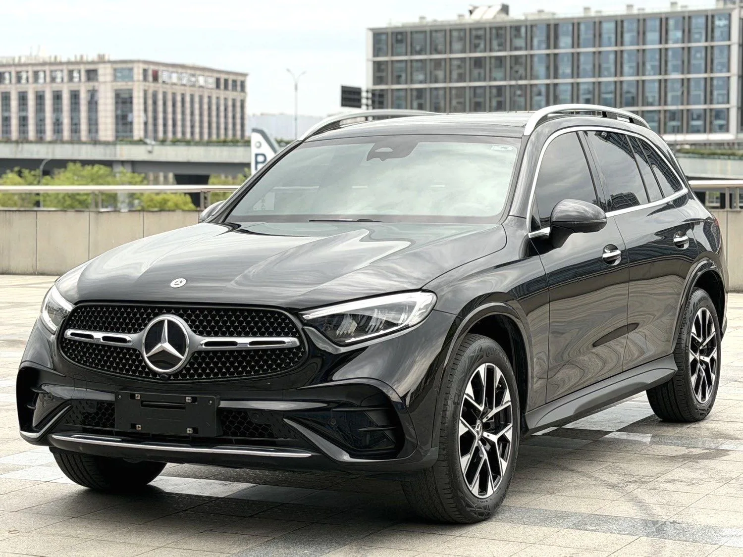 Mercedes-Benz 2024 GLC 260 L 4MATIC 48V 2.0T Luxury 5-seater Automatic
