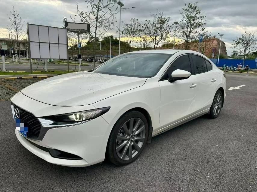 Mazda3 Axela 2023 2.0L Automatic Premium Edition