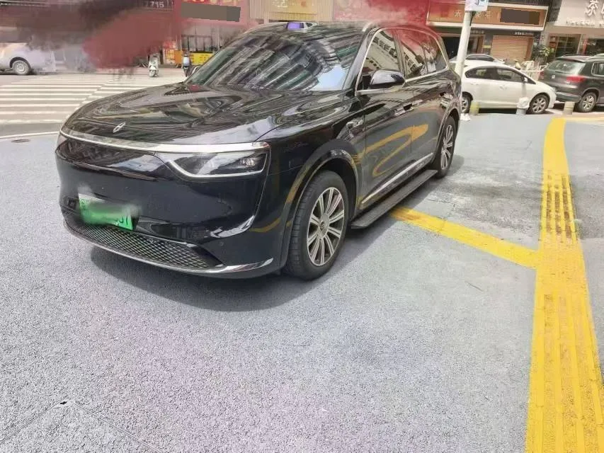Wenjie M8 2025 Range Extended Max+ Version 53.4kWh 6-Seater