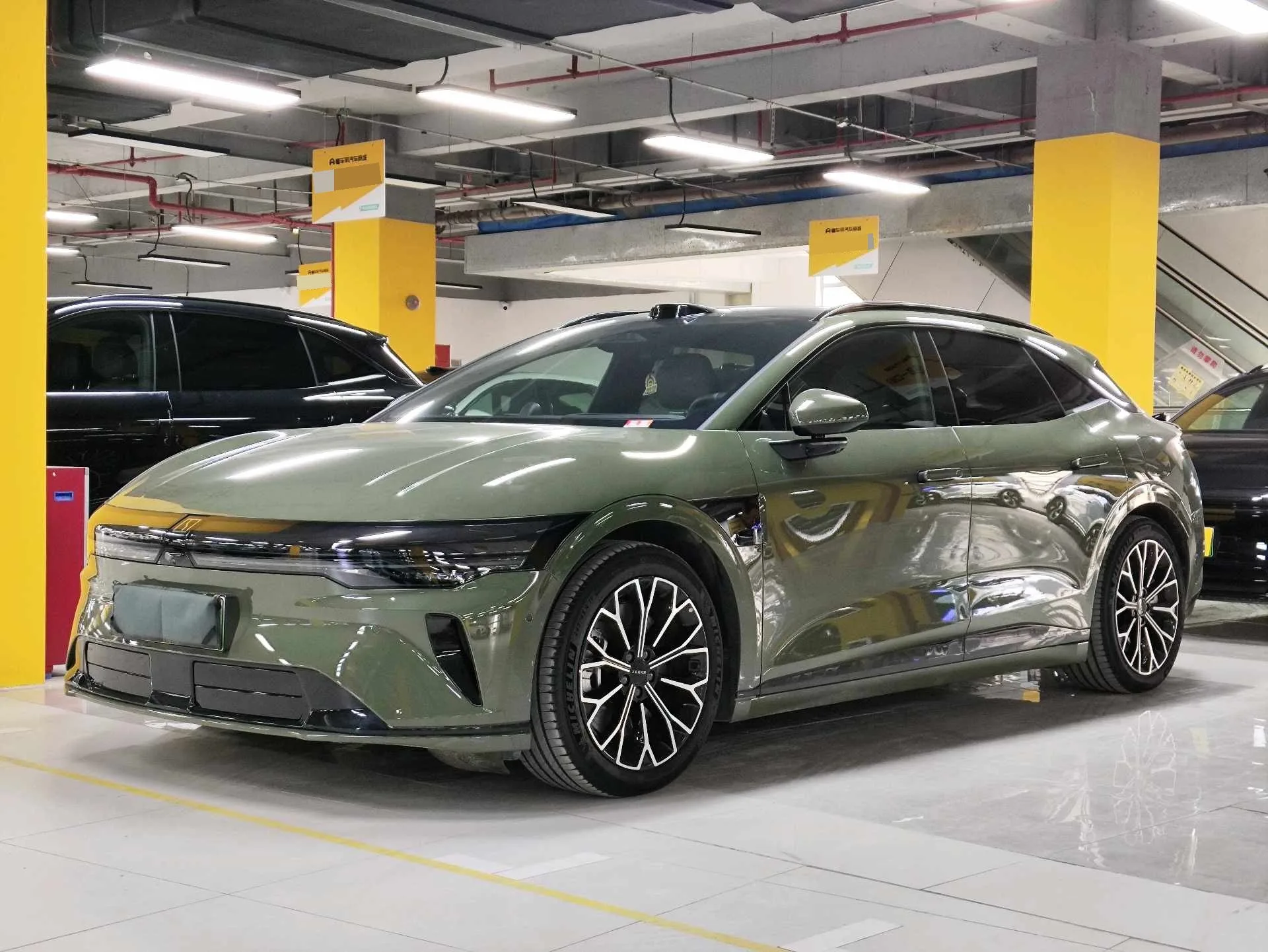 Zeekr 2025 Zeekr 007 GT Long Range Rear-Wheel Drive Autonomous Driving Edition 100kWh Automatic Transmission