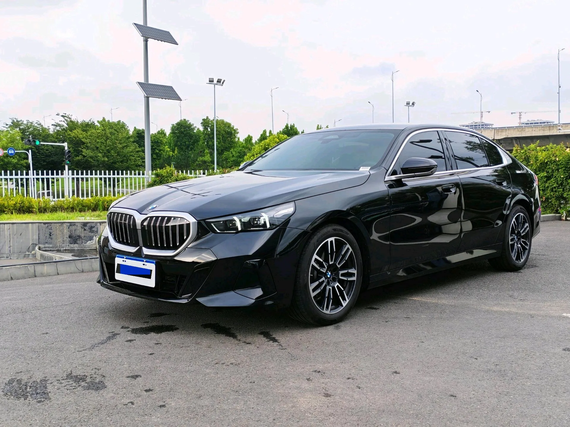 BMW 5 Series 2026 Model Year 525Li 48V 2.0T M Sport Package (Facelift) Automatic Transmission