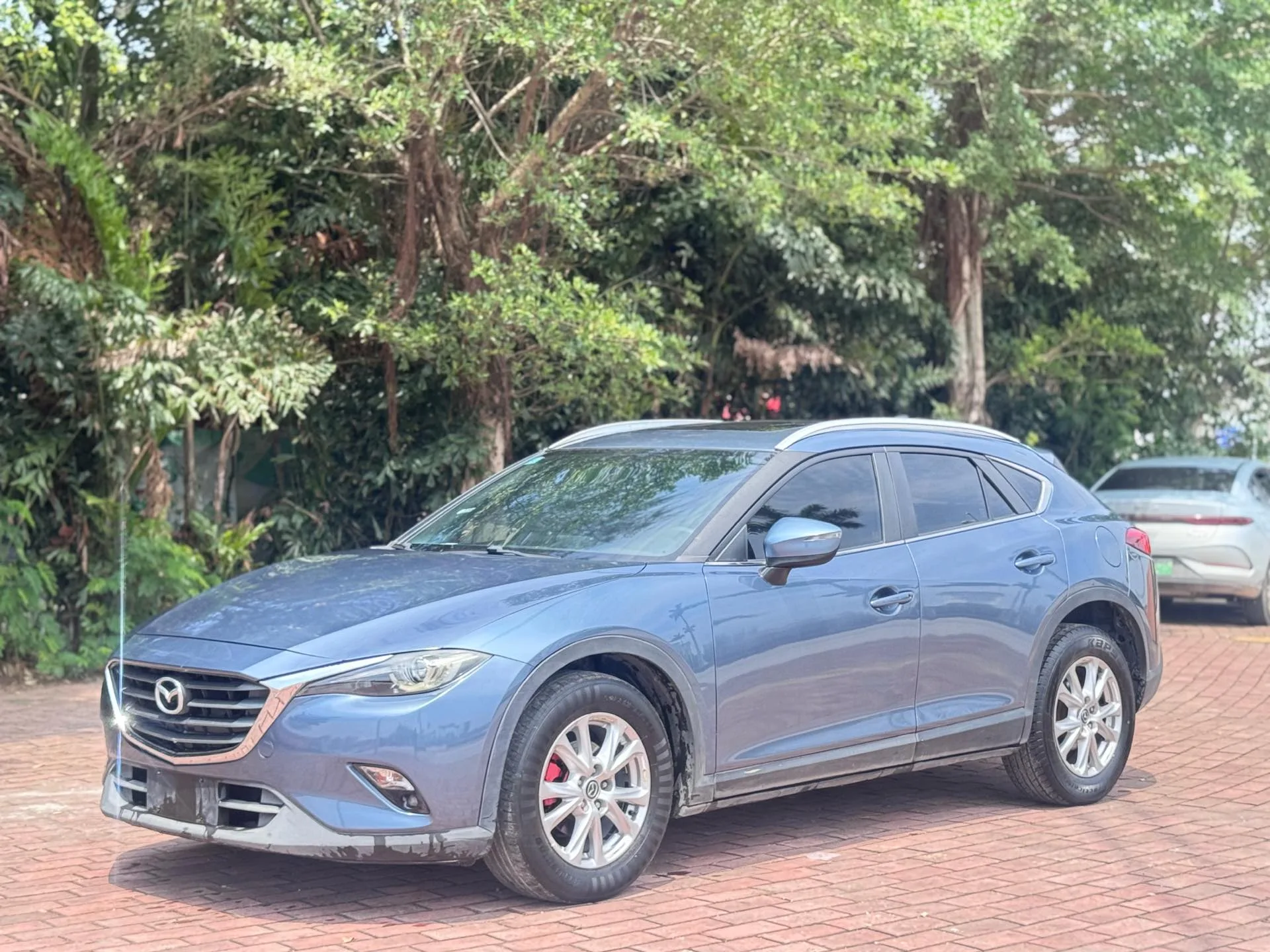 Mazda CX-4 2016 2.0L Automatic 2WD Blue Sky Premium Edition