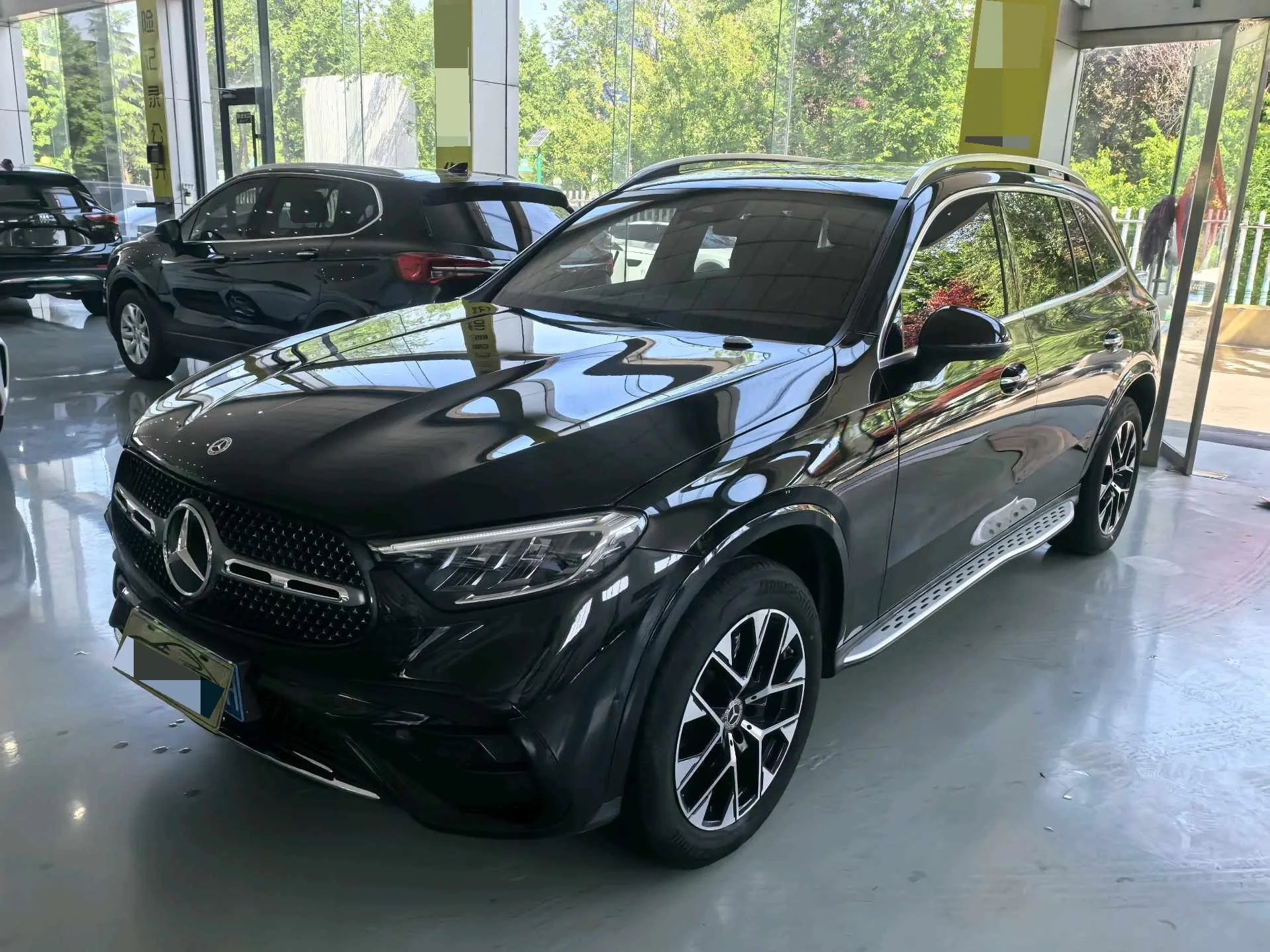 Mercedes-Benz GLC 2023 GLC 260 L 4MATIC Base Model