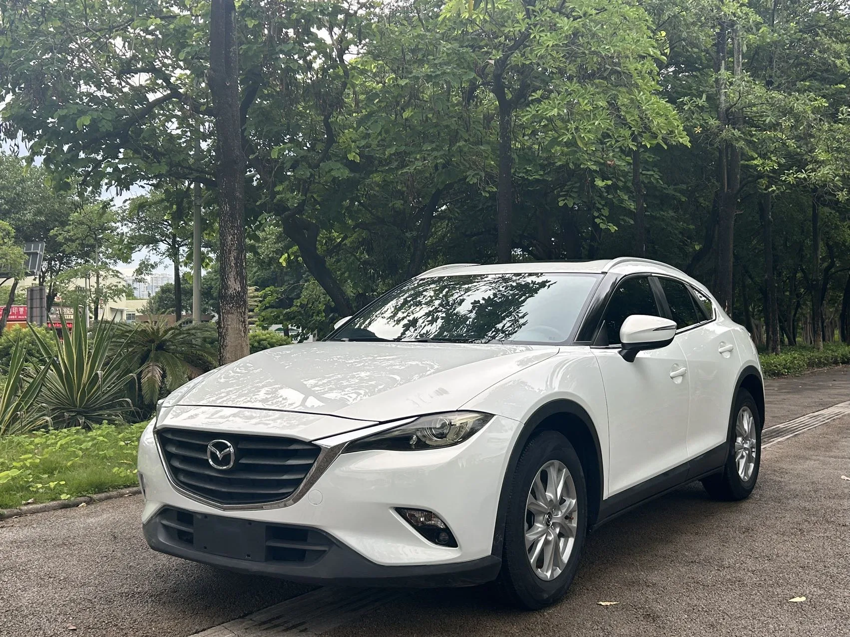 Mazda CX-4 2016 2.0L Automatic 2WD Blue Sky Premium Edition