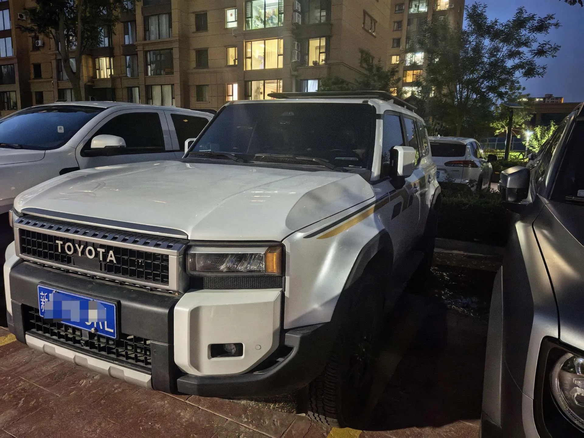 Toyota 2024 Prado HEV 2.4T All-Round TX Edition 5-Seater Automatic Transmission