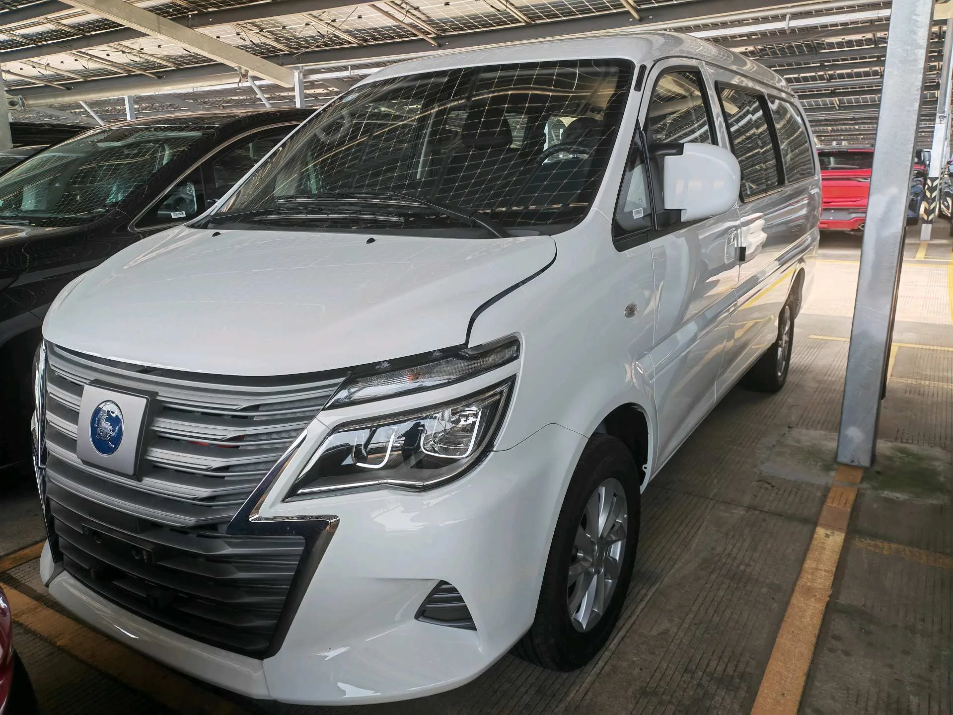 Fengxing Lingzhi M5 New Energy 2024 Model Year Lingzhi EV 460km Passenger Version, Standard 7-Seater, Automatic Transmission