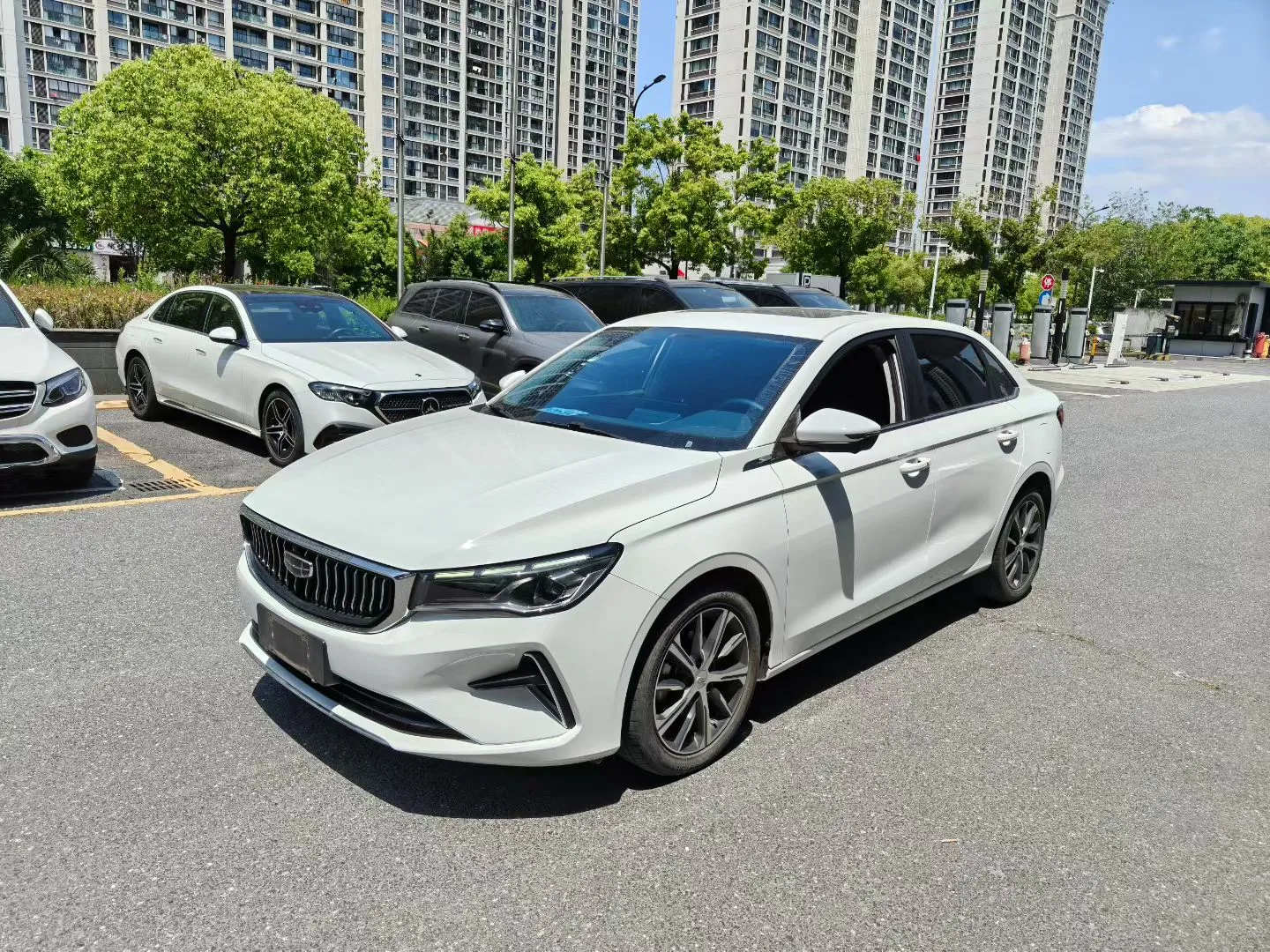 Geely Emgrand 2023 4th Generation Champion Edition 1.5L CVT Premium