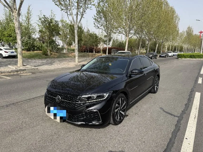 2022 Volkswagen Passat 330TSI Starry Sky Elite Edition