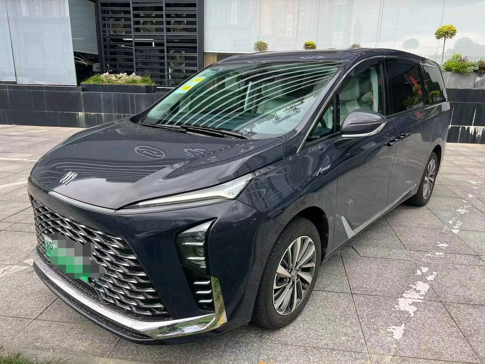 Buick 2026 GL8 Luzun PHEV 1.5T Premium Edition, Automatic Transmission