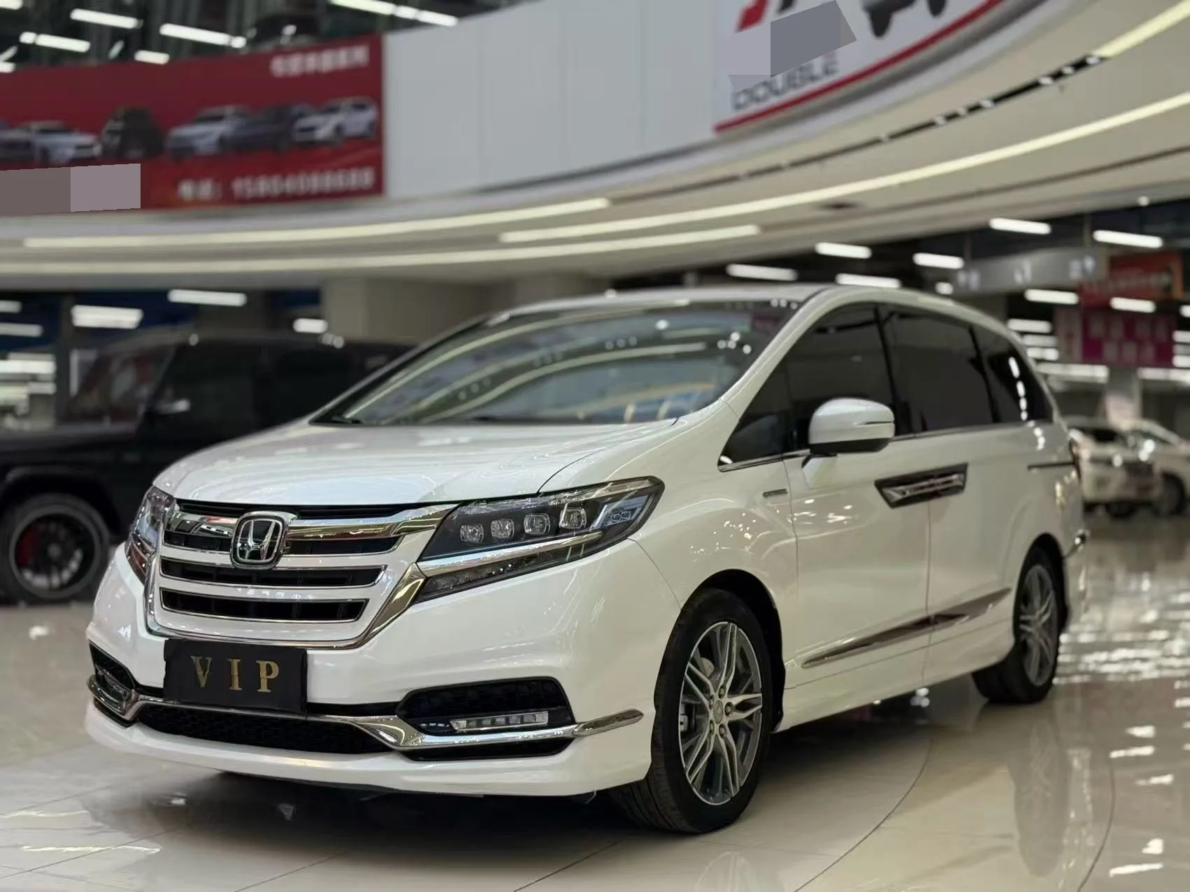 Elysion 2019 2.0L Hybrid Luxury Edition