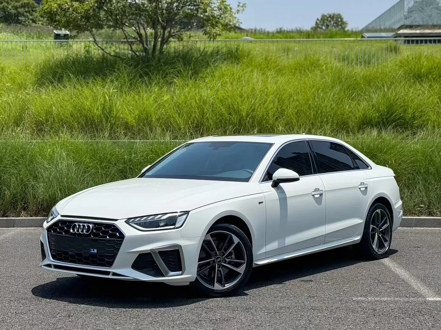 Audi A4L 2022 40 TFSI Fashion Dynamic Edition
