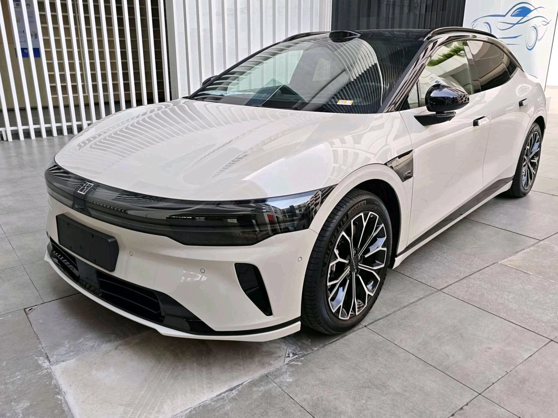 JiKrypton 2025 Model JiKrypton 007GT 4WD Intelligent Driving Edition 75kWh Automatic