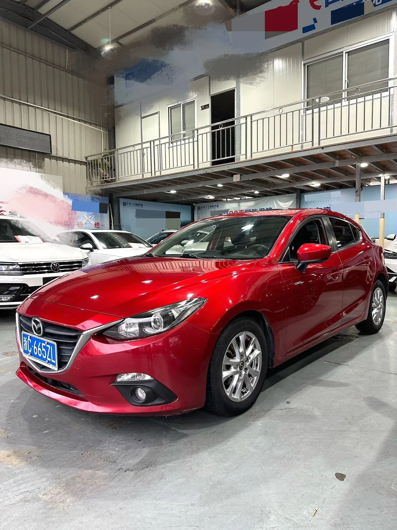 Mazda3 Axela 2014 Hatchback 1.5L Automatic Premium