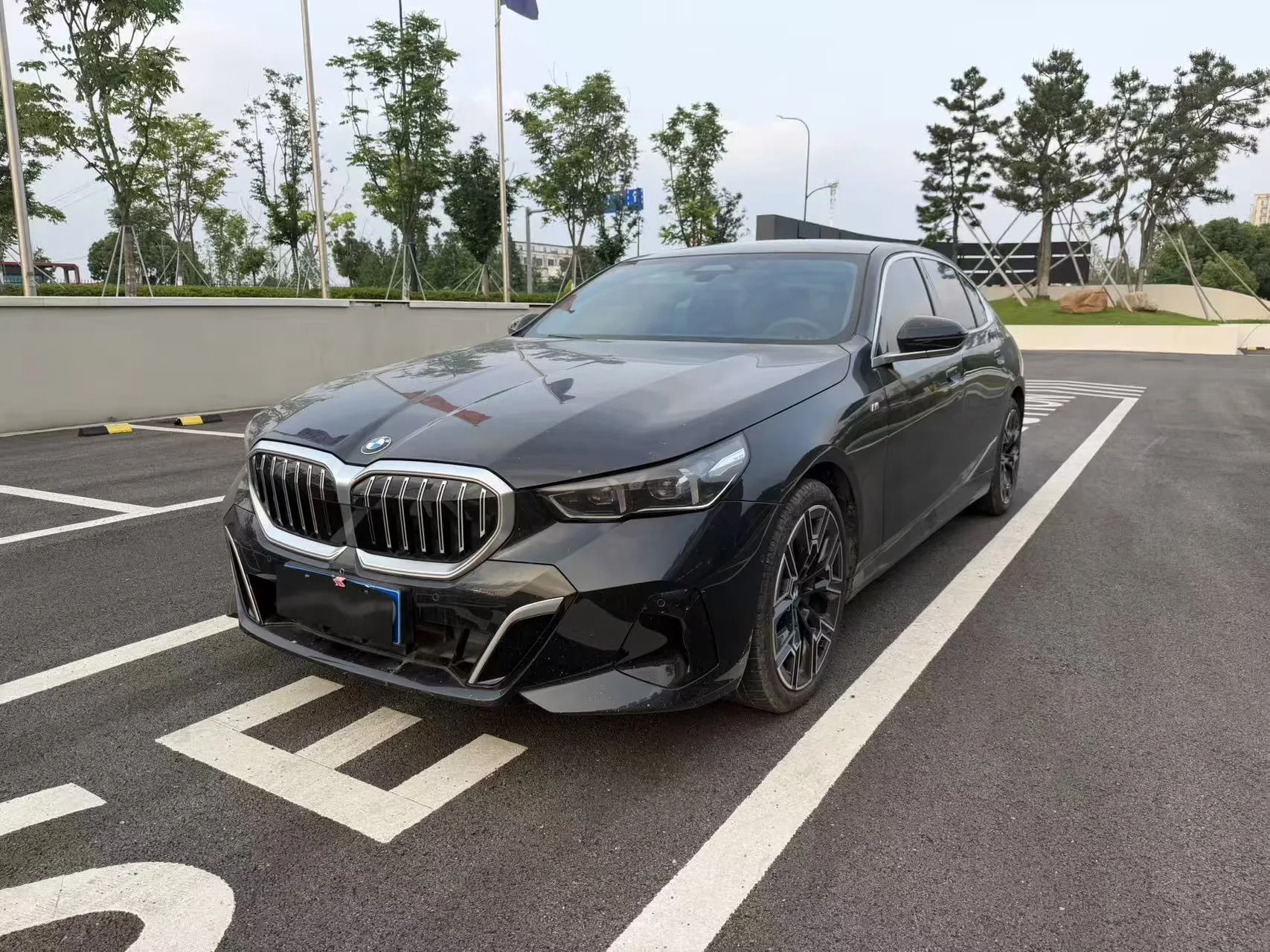 2025 BMW 5 Series 530Li 48V 2.0T Luxury M Sport Package Automatic