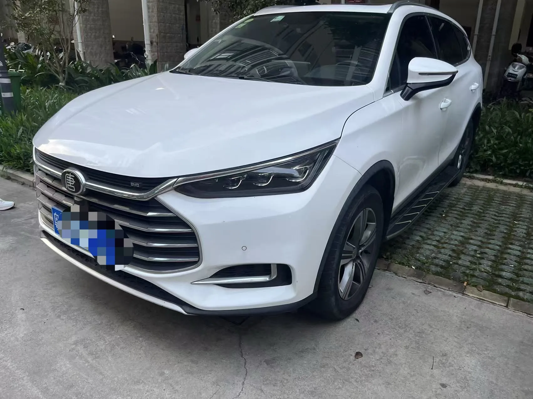 Tang 2018 2.0T Automatic Intelligent Connected Premium 5-seater National V Emission Standard