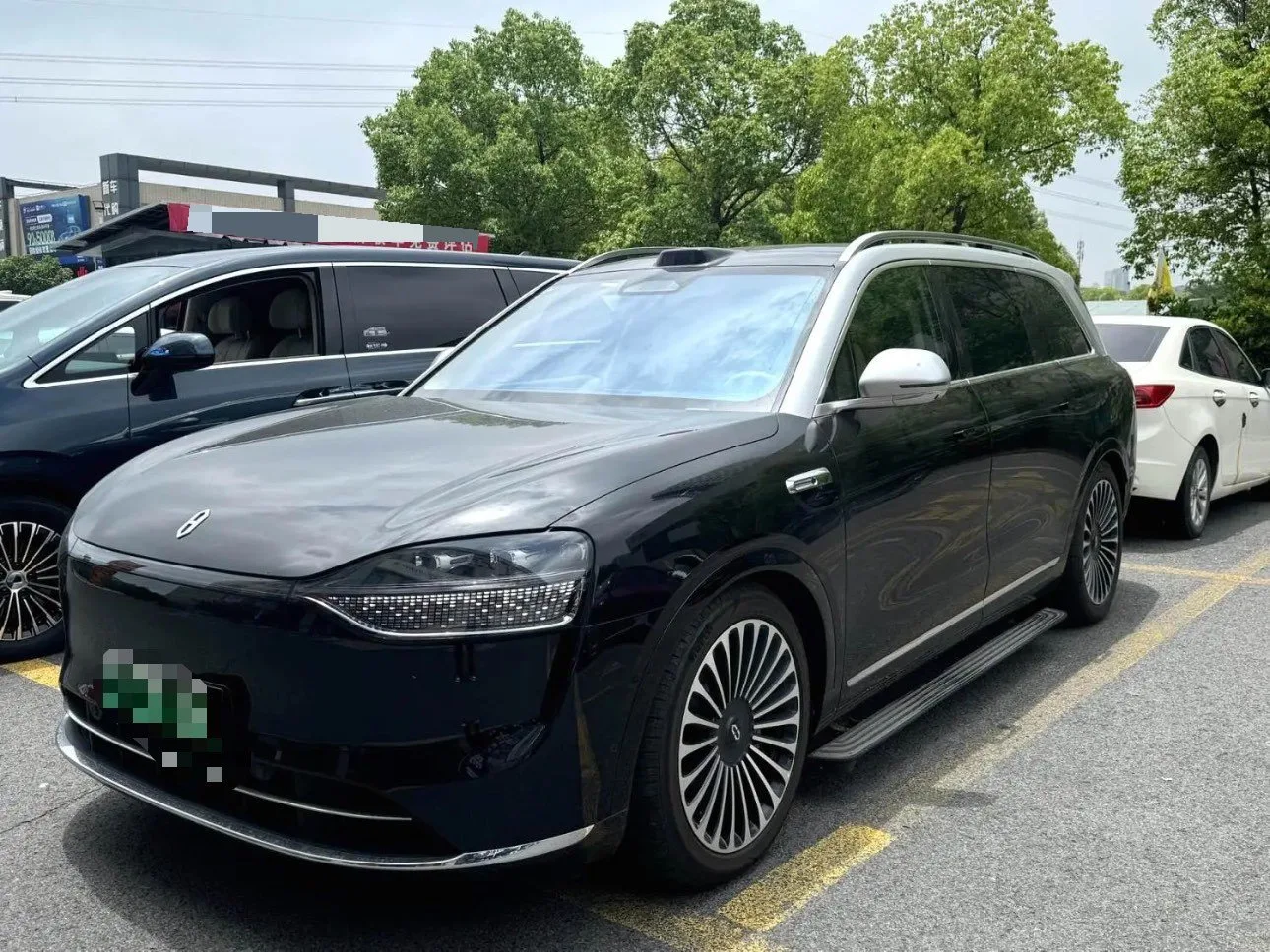 AITO 2025 Model M9 Extended Range Ultra Edition 52kWh 6-Seater Automatic Transmission