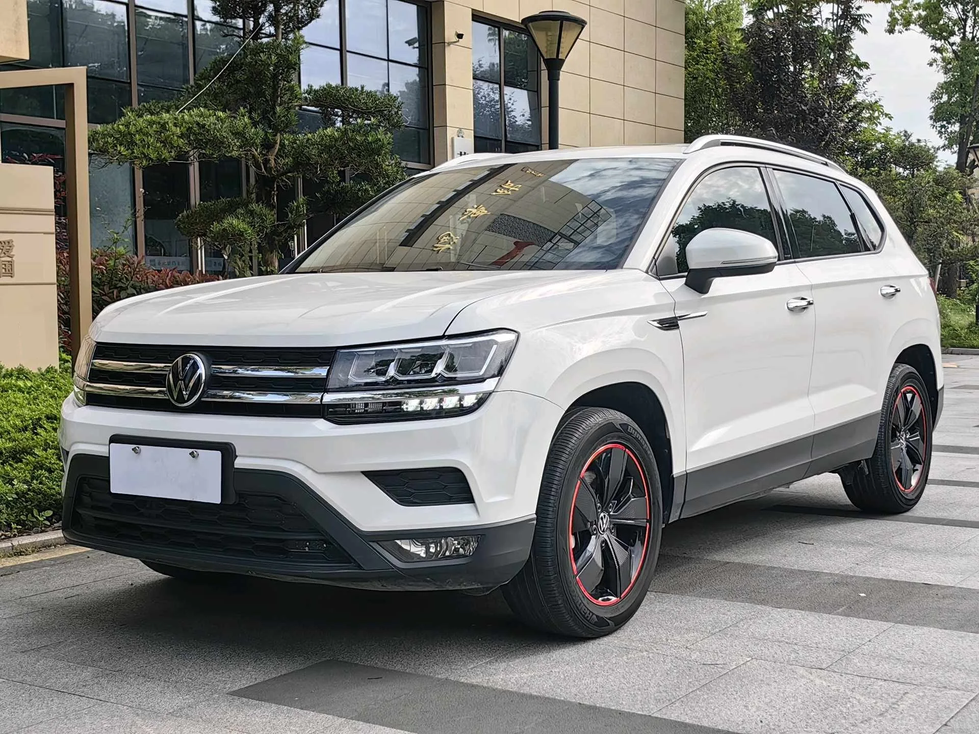 Tharu 2021 280TSI 2WD Luxury Edition PLUS