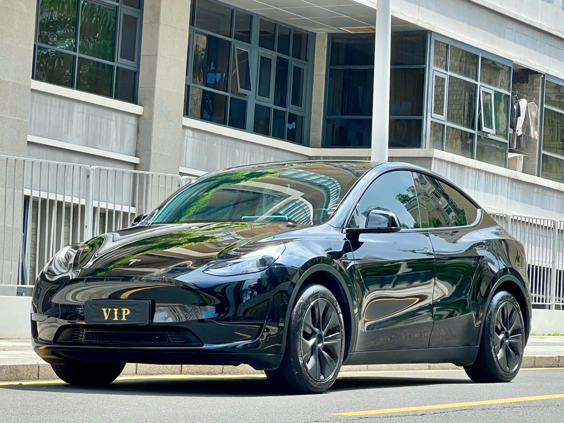 Model Y 2023 Rear-Wheel Drive