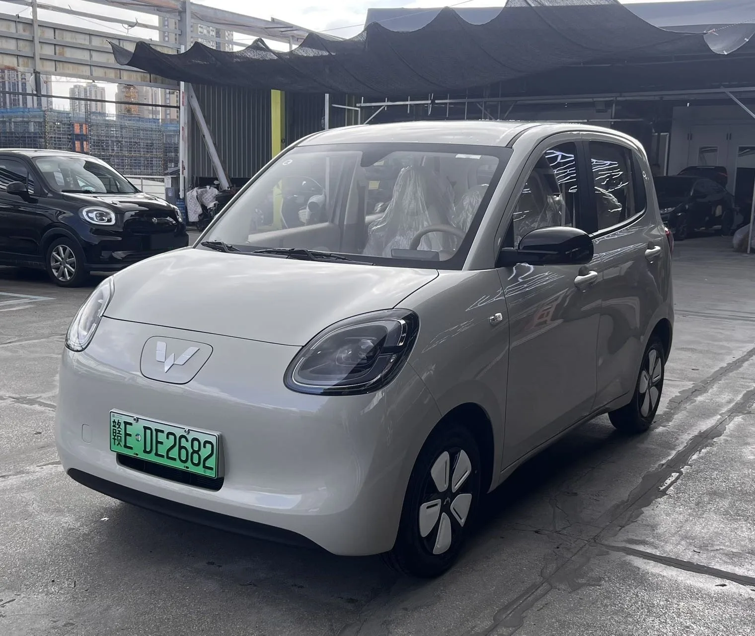 Wuling 2025 Hongguang MINI EV Four-Door Advanced Model Automatic