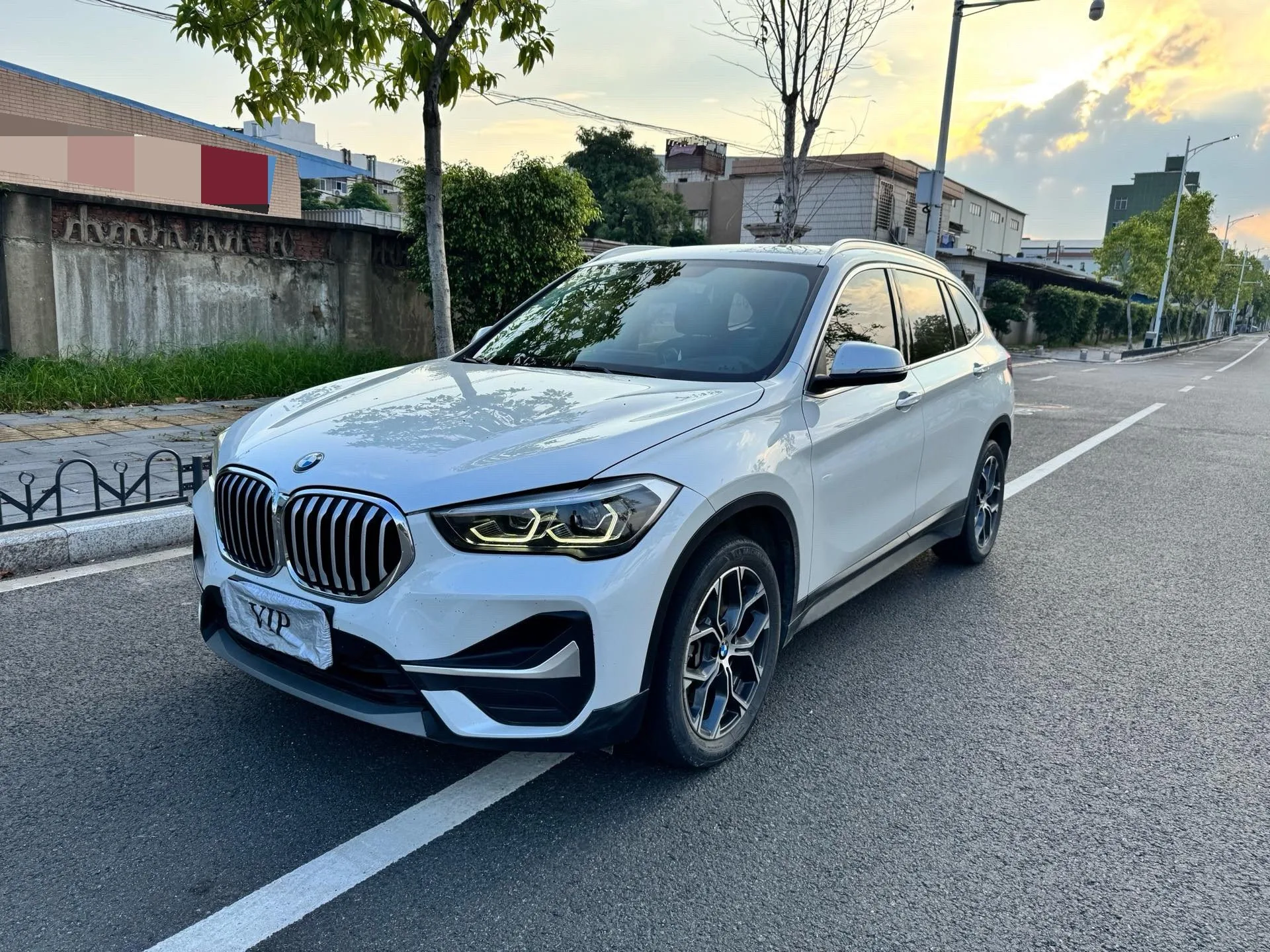 BMW X1 2020 sDrive25Li Leading Edition