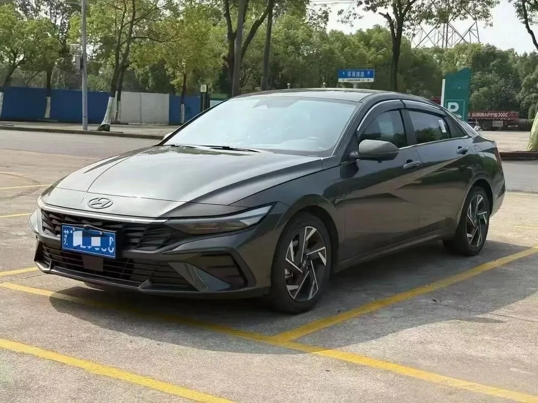 Hyundai Elantra 2023 1.5L CVT GLX Elite Edition