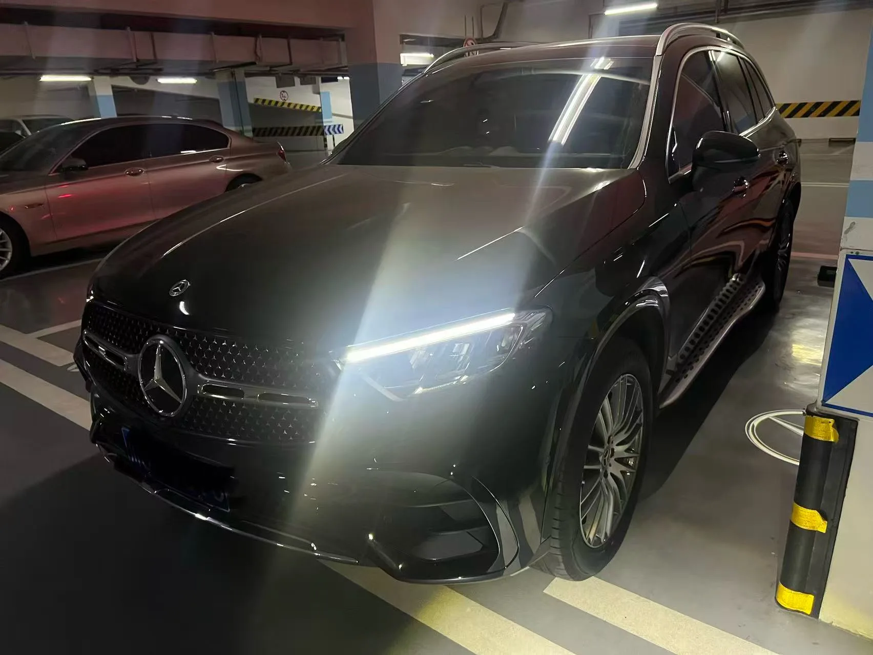 Mercedes-Benz 2023 GLC 300 L 4MATIC 48V 2.0T Sport 5-Seater (Facelift) Automatic Transmission