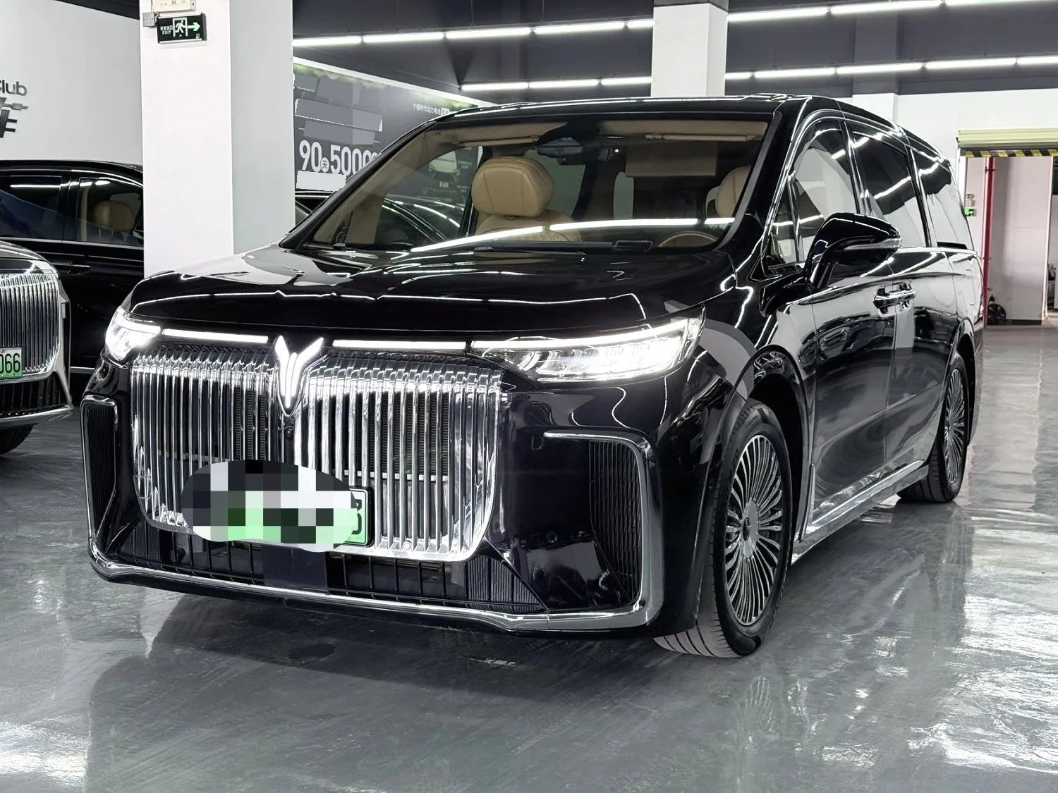 LanTu 2025 Dreamer AWD Flagship Kunpeng Edition Automatic Transmission