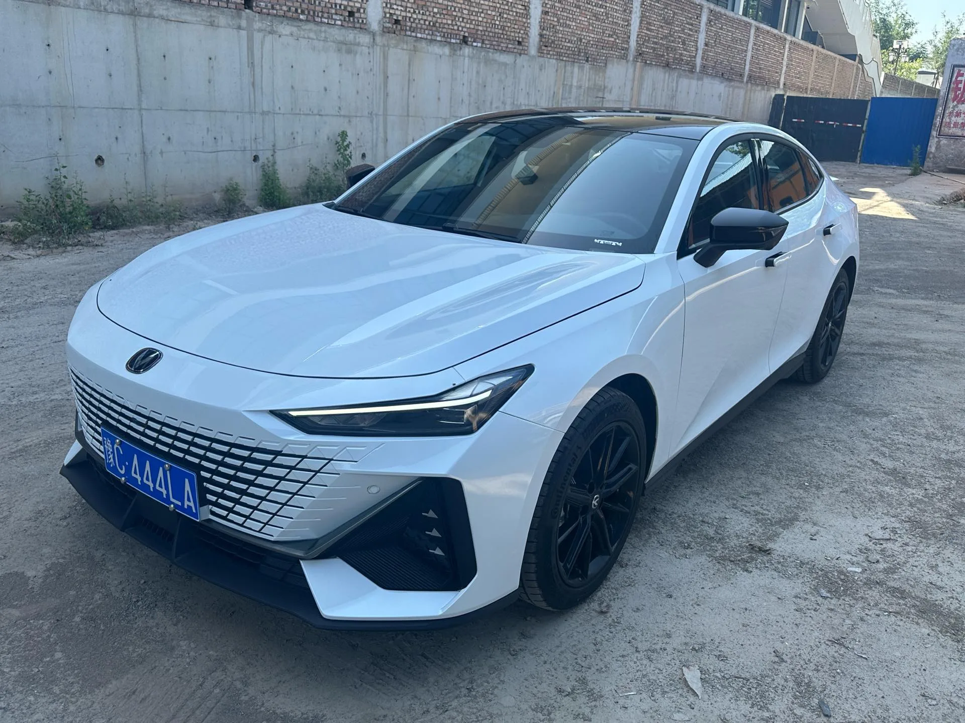Changan 2024 UNI-V 1.5T Premium Automatic